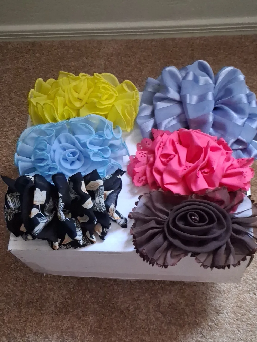 Lot Of 6 Satin and Grosgrain Bow Hair Clips